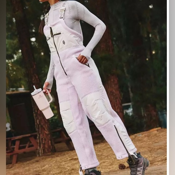 FP Movement Women's Hit The Slopes Overalls Sz Large NWT - Picture 3 of 15